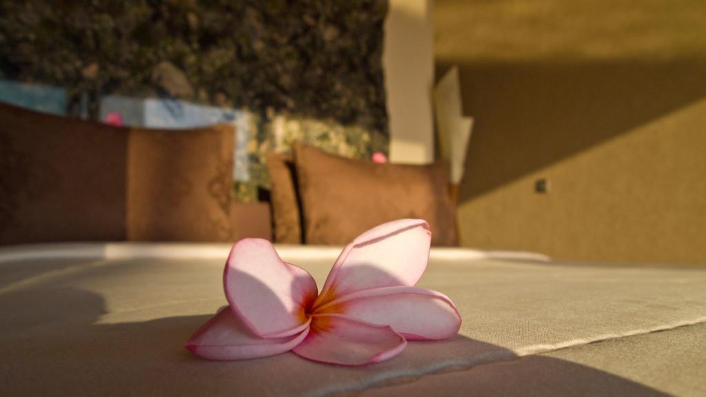 Hotel The Puncak Lombok Senggigi Exterior foto