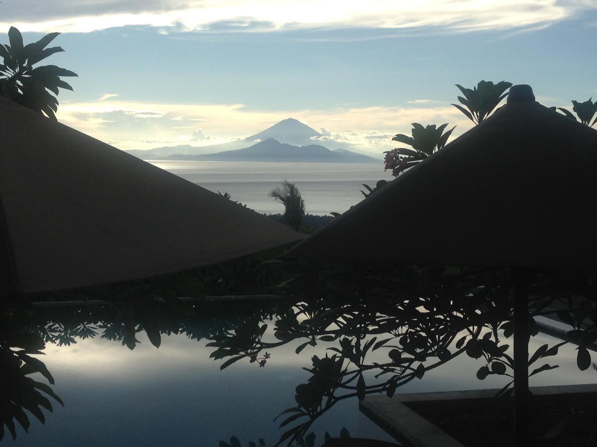 Hotel The Puncak Lombok Senggigi Exterior foto