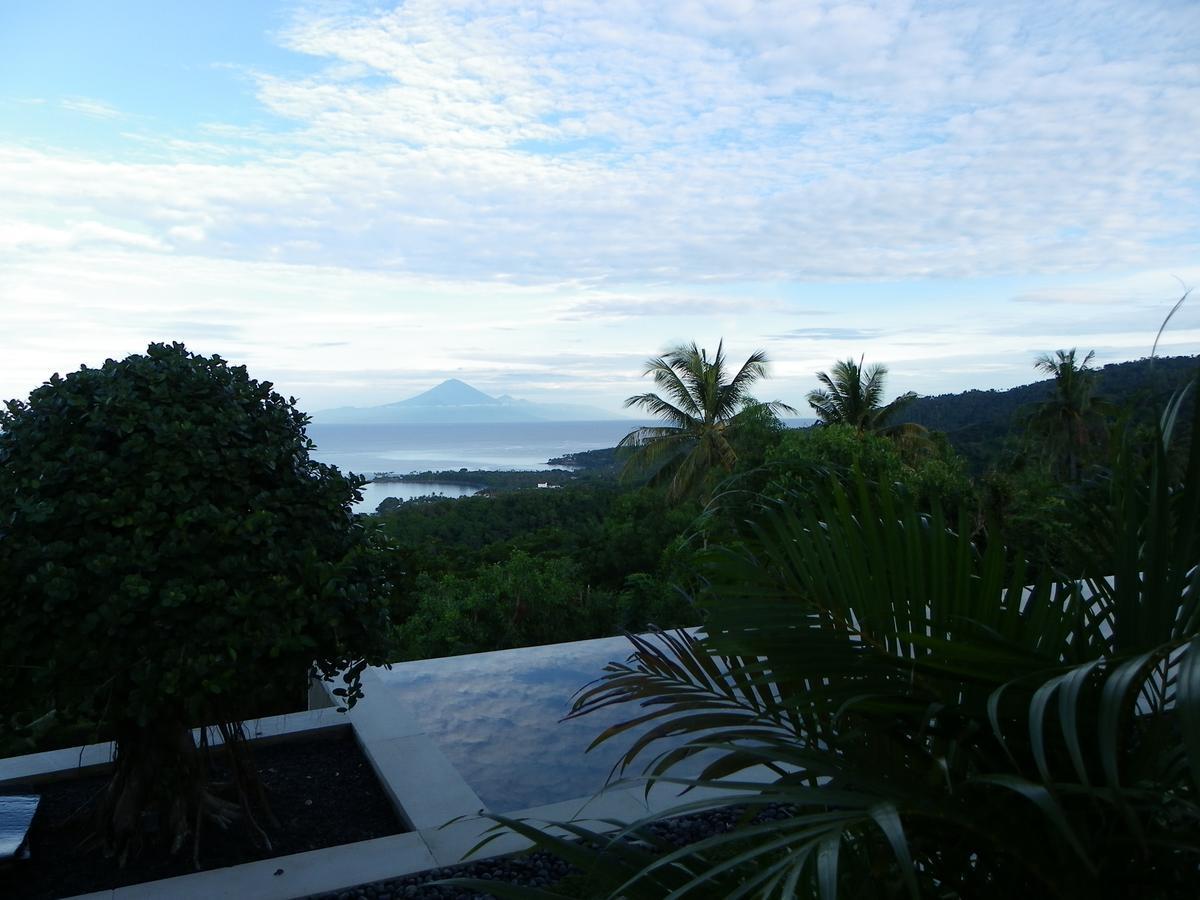 Hotel The Puncak Lombok Senggigi Exterior foto