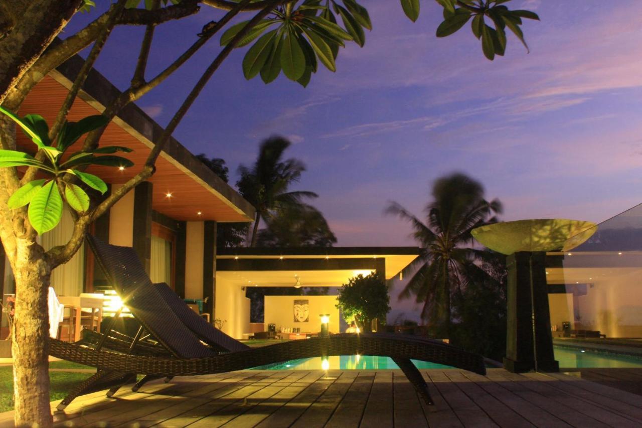Hotel The Puncak Lombok Senggigi Exterior foto