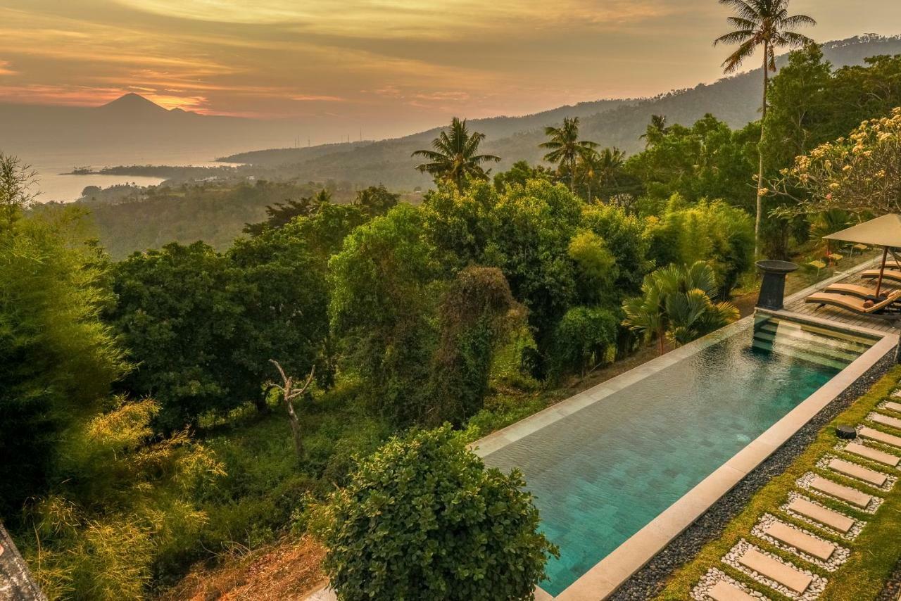 Hotel The Puncak Lombok Senggigi Exterior foto