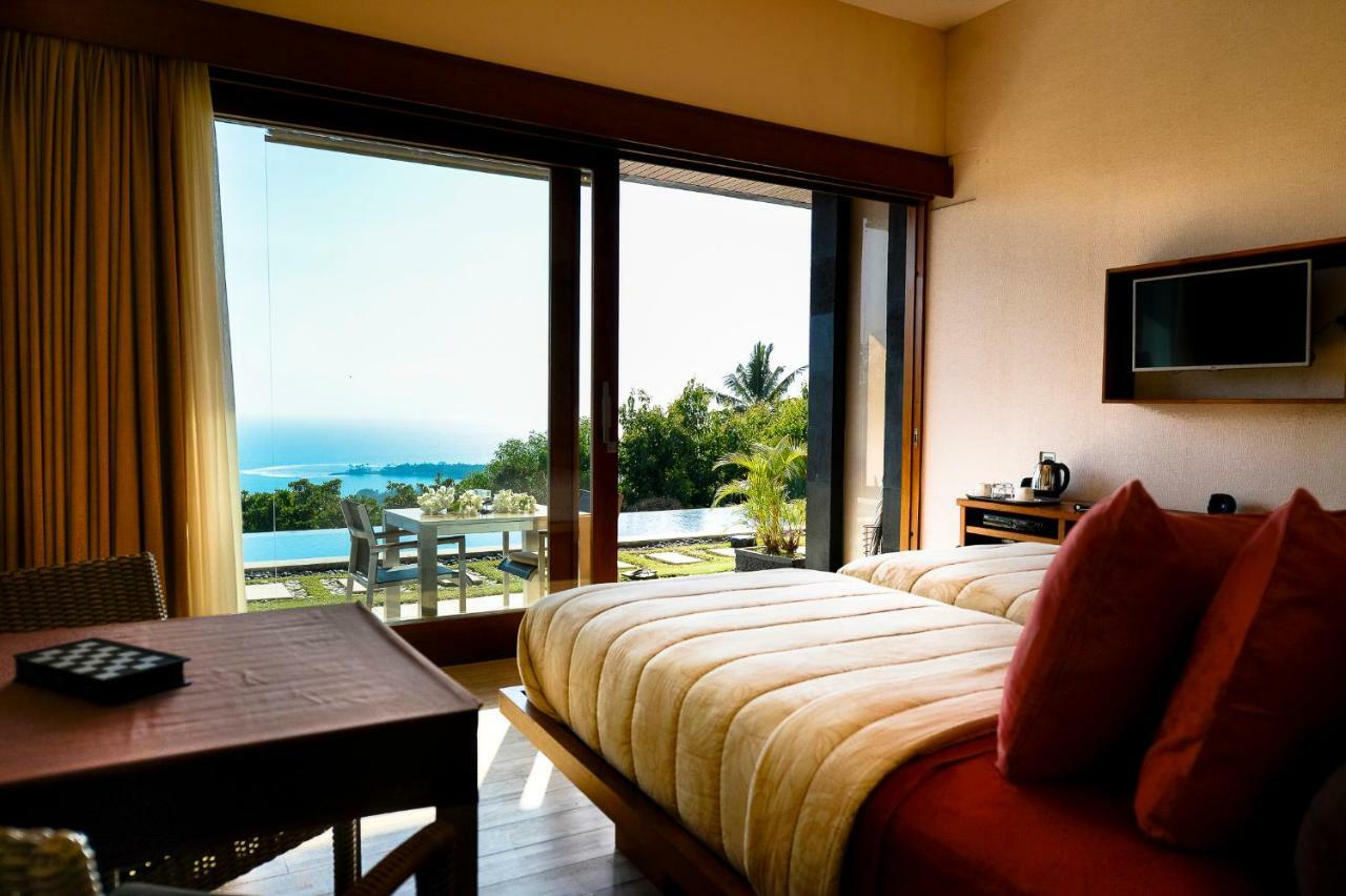 Hotel The Puncak Lombok Senggigi Exterior foto